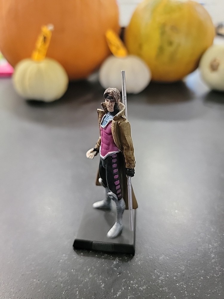 Eaglemoss Marvel GAMBIT #35 Die-Cast Collectible
