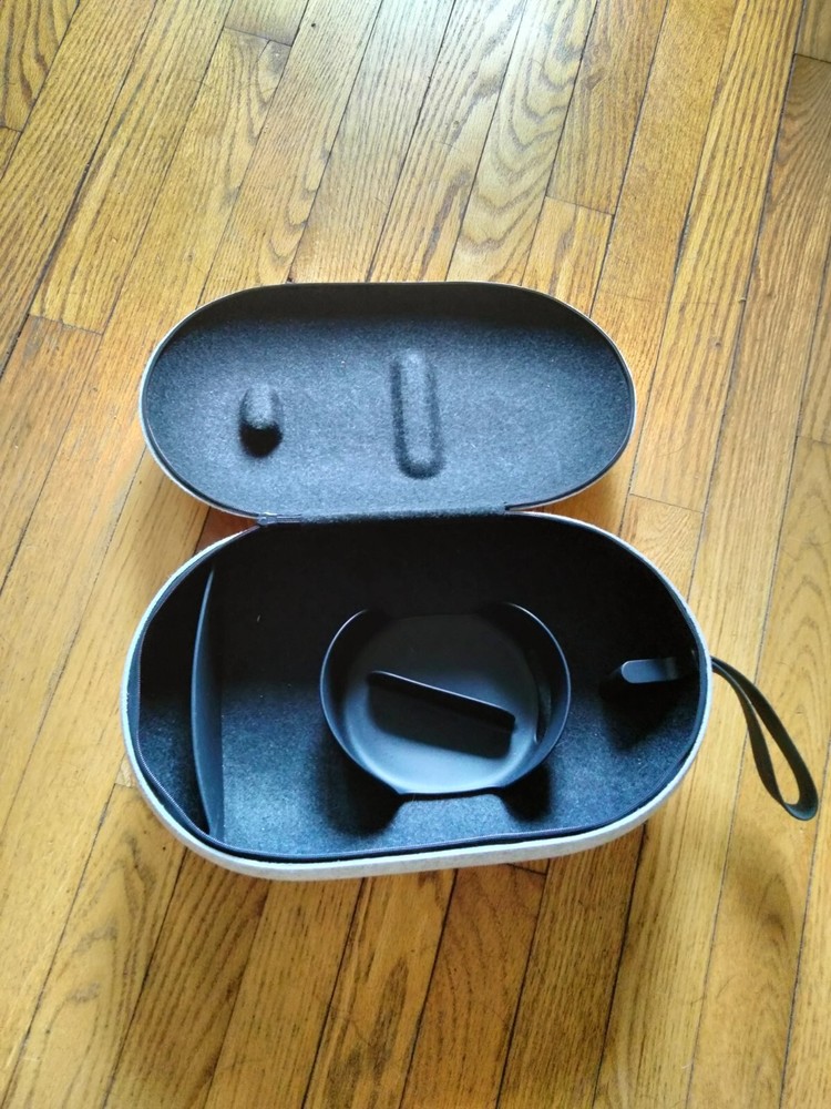 Meta Oculus Quest 2 (3010036901) Carrying Case for Lightweight, Portable...