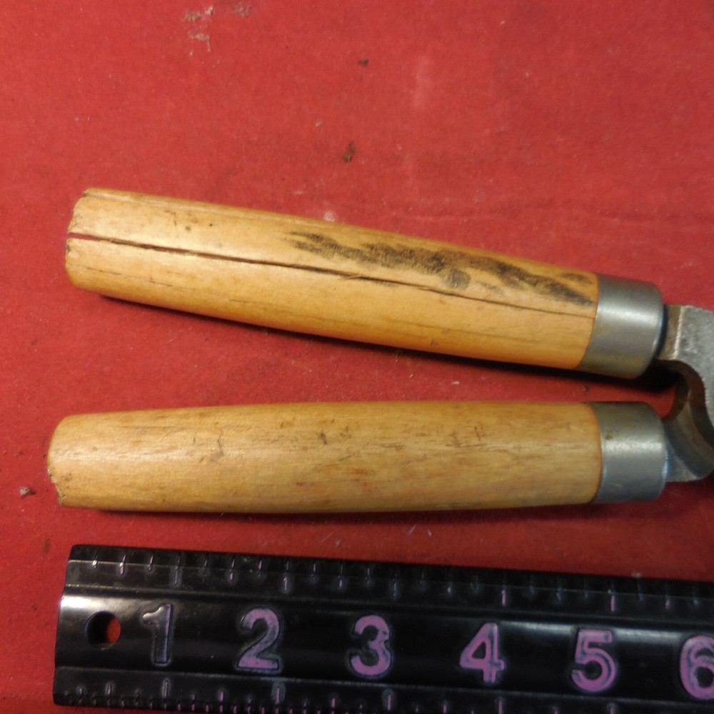 Lyman Bullet Mold 457 -2 CRACKED HANDLE