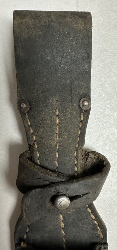 MAUSER 98K LEATHER FROG FOR BAYONET.