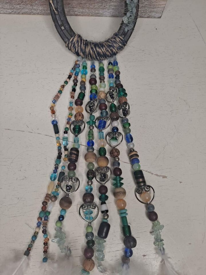Rustic Horseshoe Bead Feather Wall Hang