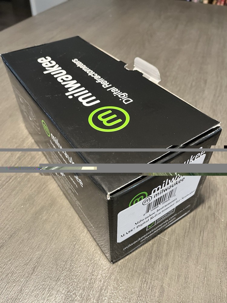 Milwaukee MA887 Digital Salinity Tester Refractometer