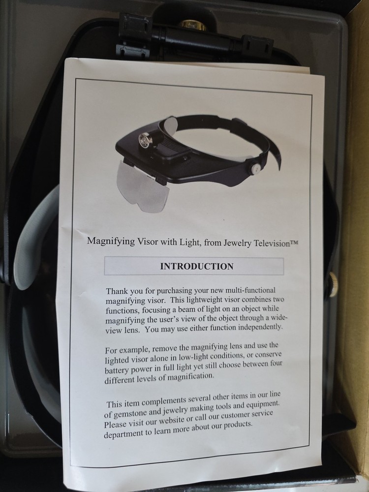 Professional Magnifier with Spotlight and 4 Magnifications