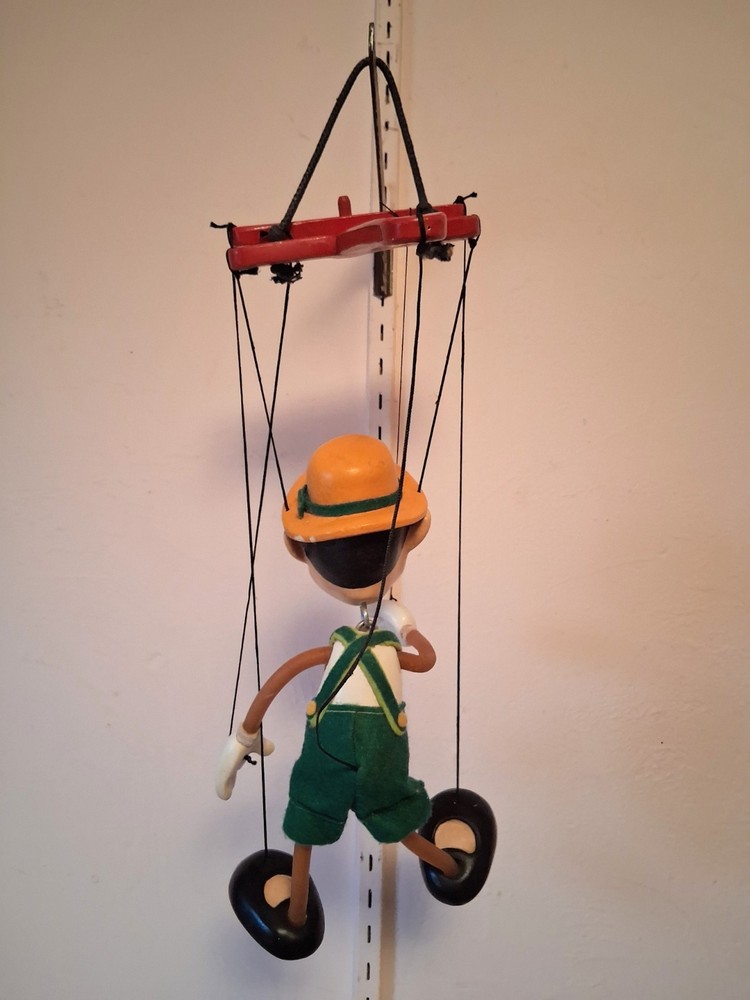 Pinnochio Marionette String Puppet BOB BAKER