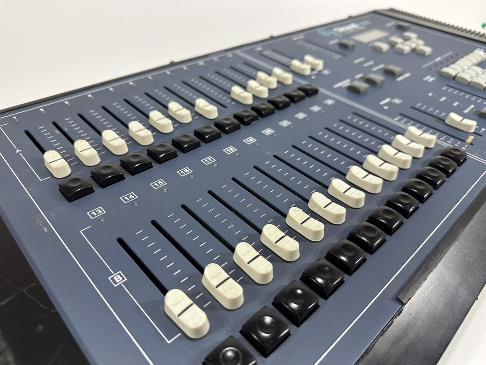 Strand Lighting 200 ~ 12/24 Channel Stage Lighting Controller ~ Power Tested