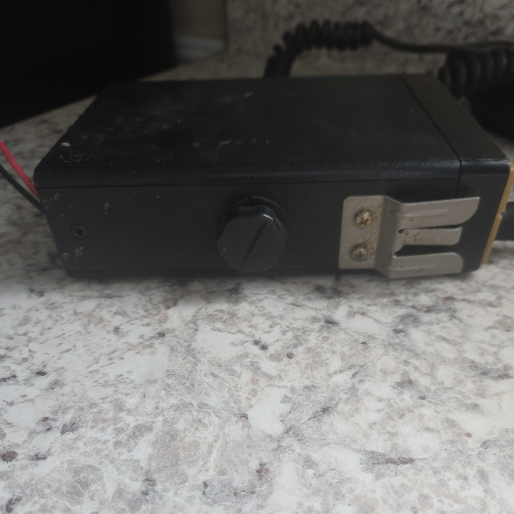 COBRA 19 PLUS CB RADIO + MICROPHONE tested
