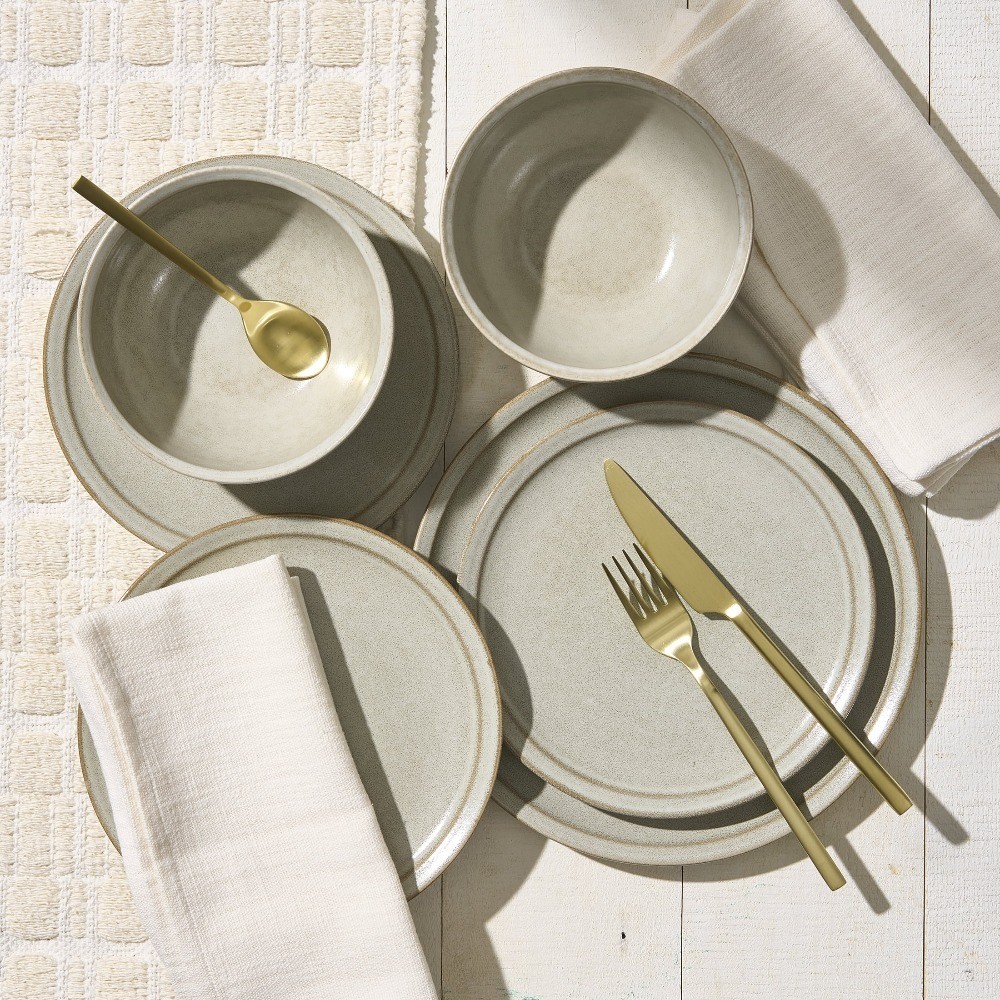 10.25-Inch Stoneware Dinner Plate Cream for Everyday Dining