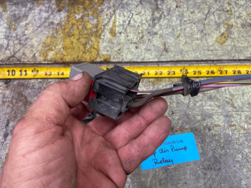 03-06 EXPEDITION SUSPENSION LEVELING PUMP RELAY