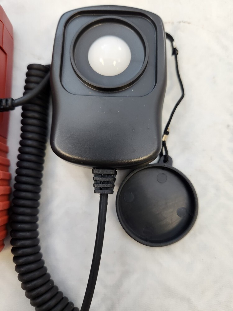 AMPROBE LM-120 Light Meter Auto Ranging, USED PRISTINE !