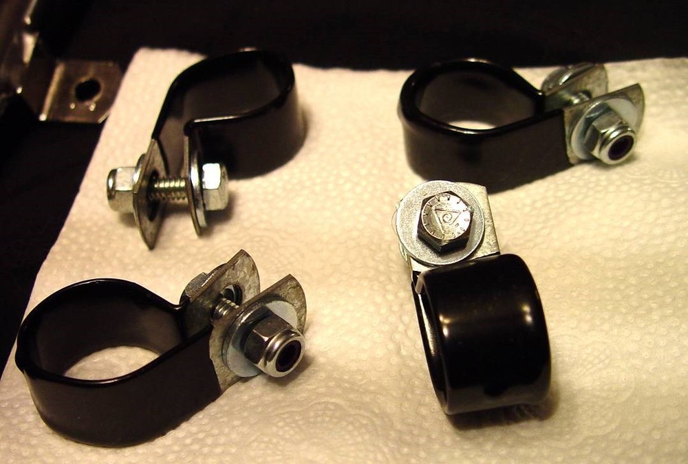 Norton Commando Roadster, Interstate, NEW Grab Rail MOUNTING CLIPS with hardware