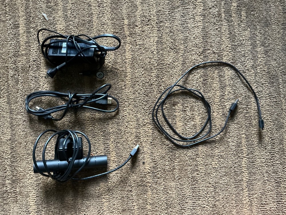 PLAYSTATION 4 PRO VR BUNDLE WITH GAMES