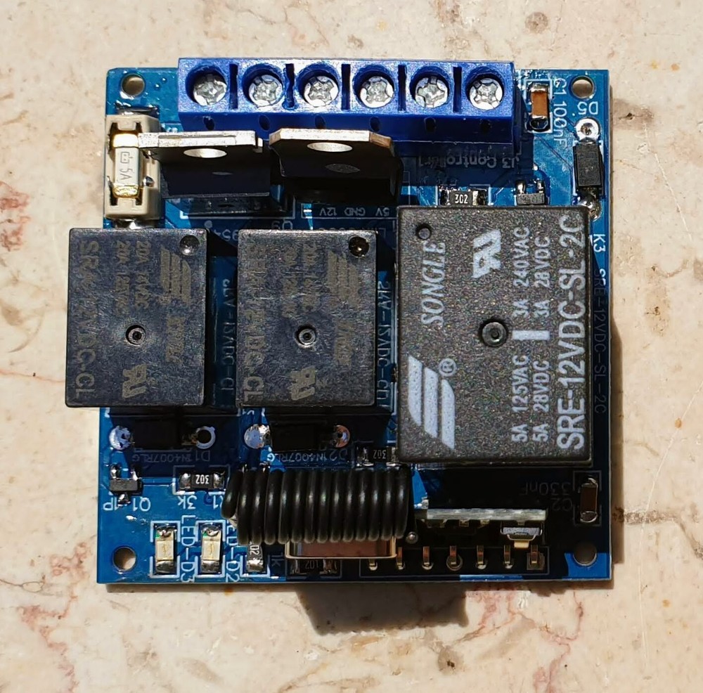 Wireless Remote Control 12VDC 5A Single Axis Solar Panel Sun Tracking Controller