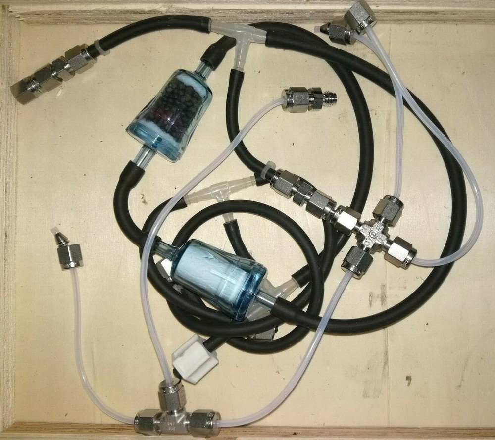 Flexable tubes with connectors for Eco Physics Model CLD 844 CMh Analyzer