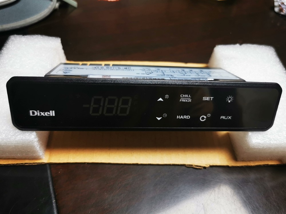 1PCS NEW XB70LH temperature controller