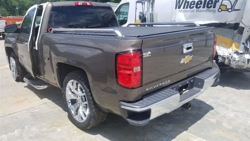 14 CHEVY SILVERADO 1500 HIGH MOUNTED STOP LIGHT