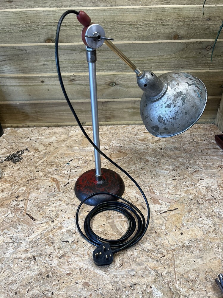 Vintage Industrial Age Engineering Bench Lamp Adjustable Desk Lamp Distressed.