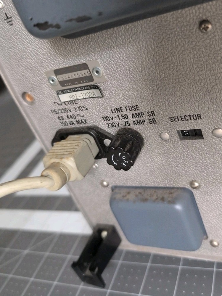 HP Hewlett Packard 1202A OSCILLOSCOPE (powers on *BUT READ DESCRIPTION*) #ENGR