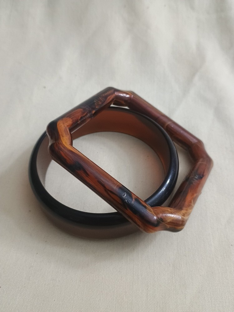 2 Brown Plastic Bangle Bracelets 1 Square/1 Round