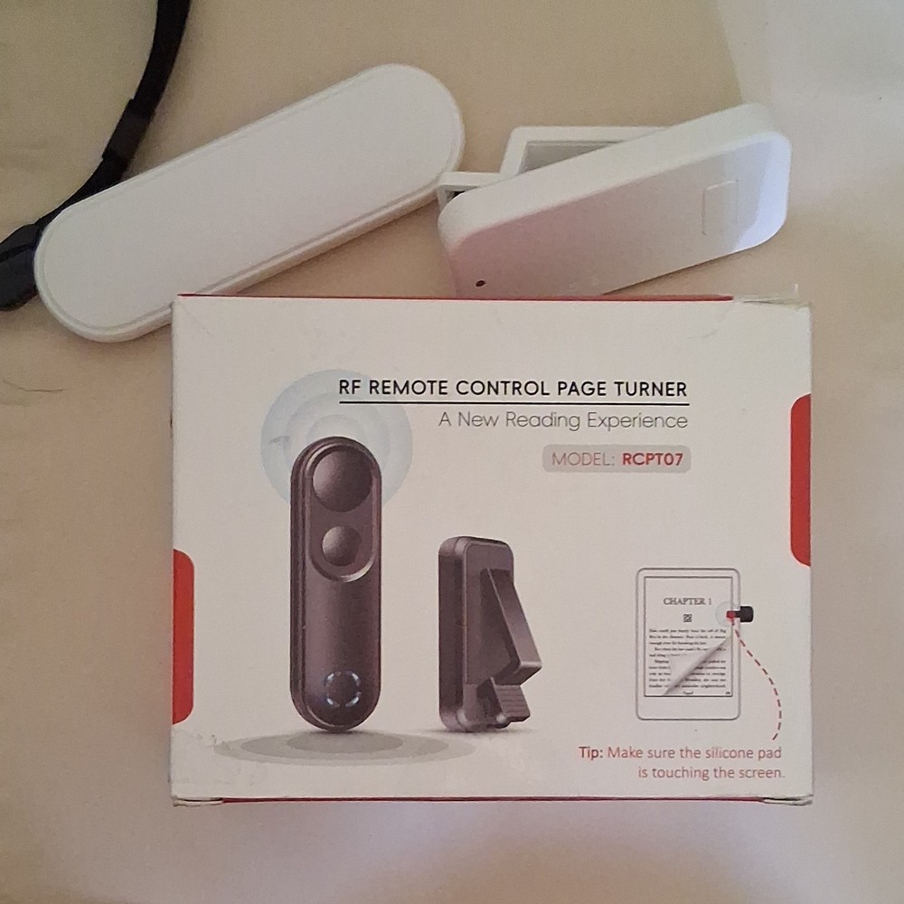 RF Remote Control Page Turner RCPT07 Universal White for Tablets & eReaders