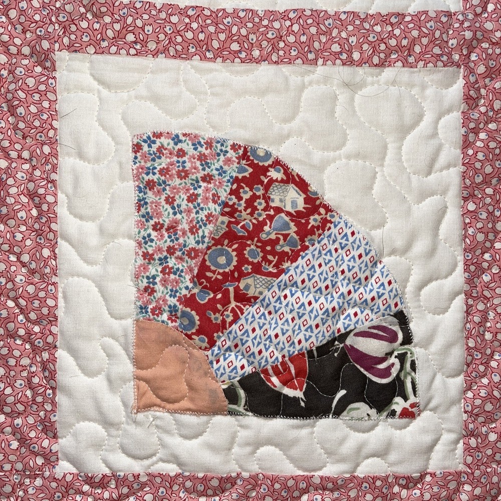 Table Runner Table Top Quilted Pieced Fans Pink Creams Rectangle