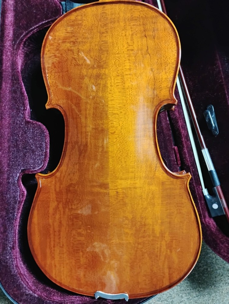 16" Viola With Case and Bow