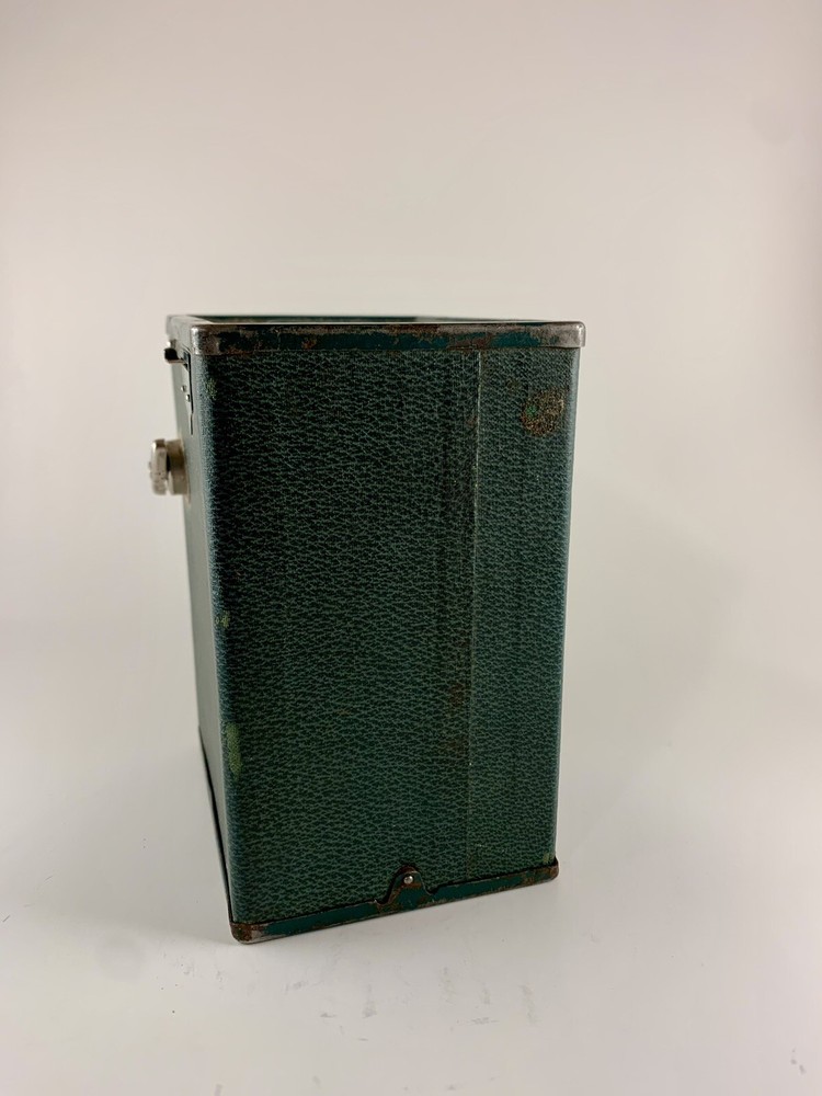 Vintage AGFA ANSCO Box Camera B2 Green Version Non-Working Antique