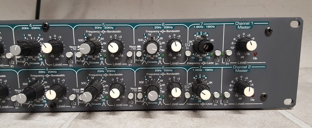 Ashly PQX 572 Stero Seven Band Parametric Equalizer READ