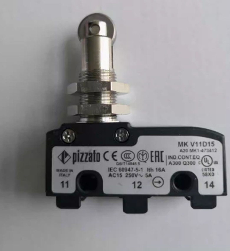 1pcs NEW pizzato Micro switch MK V11D15