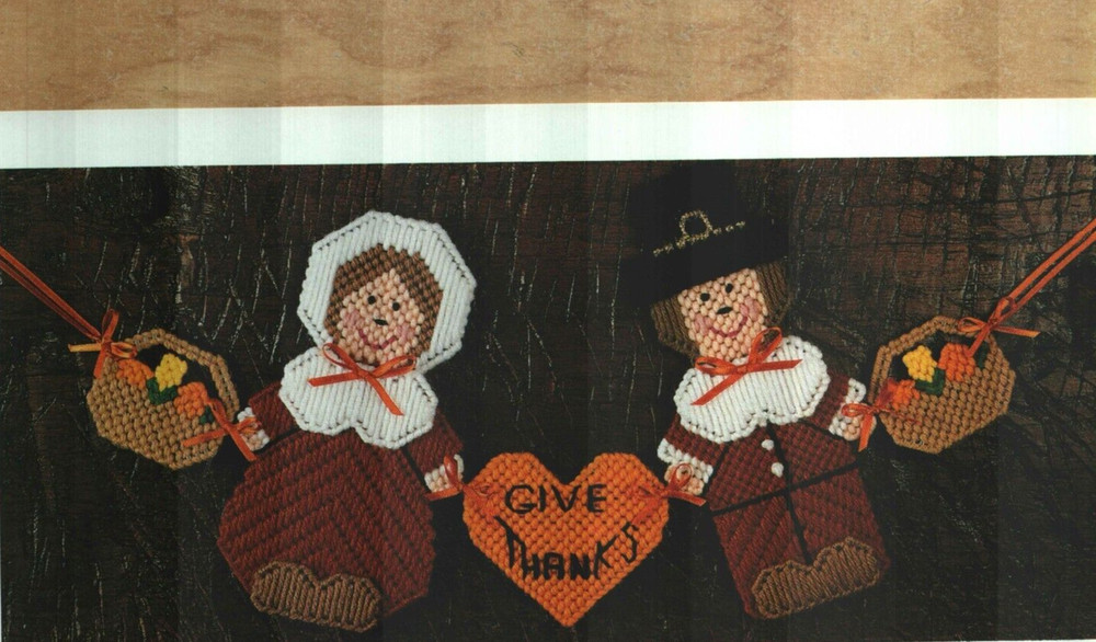 PILGRIM STRING GARLAND THANKSGIVING PLASTIC CANVAS PATTERN INSTRUCTIONS HTF