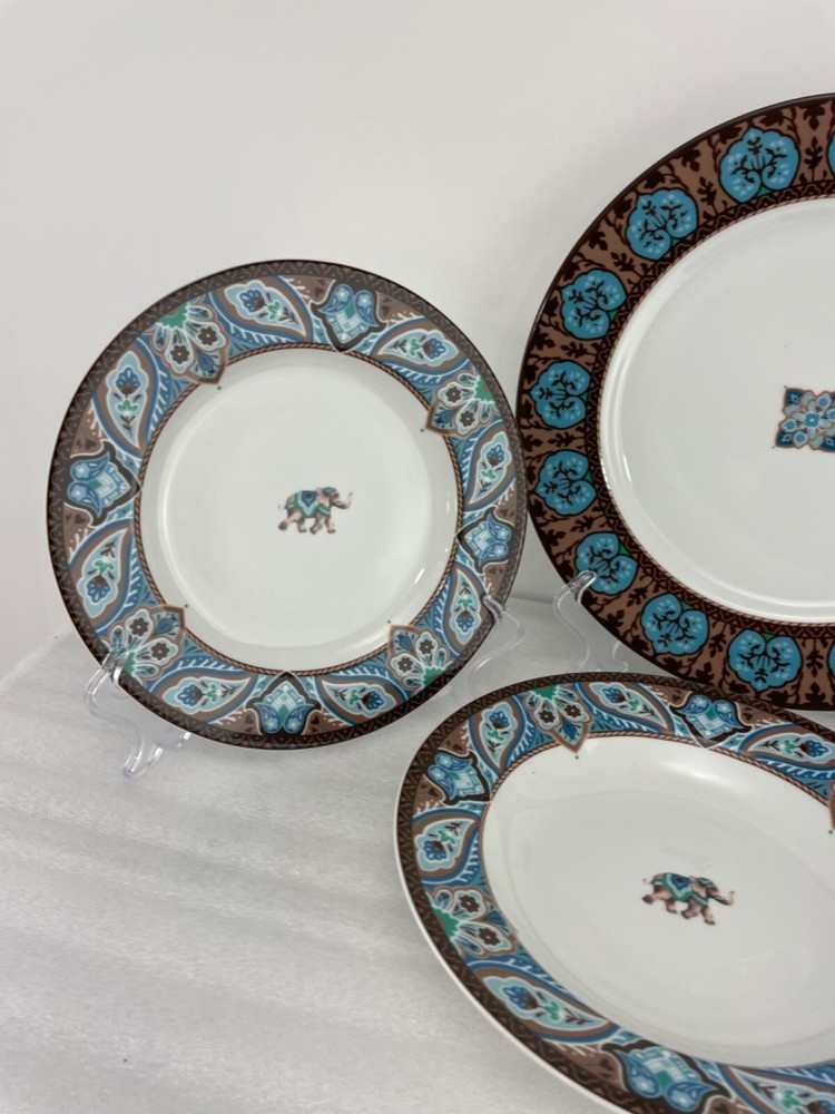 Vera Bradley My Home JAVA BLUE Andrea by Sadek 3 Piece Place Setting(s)