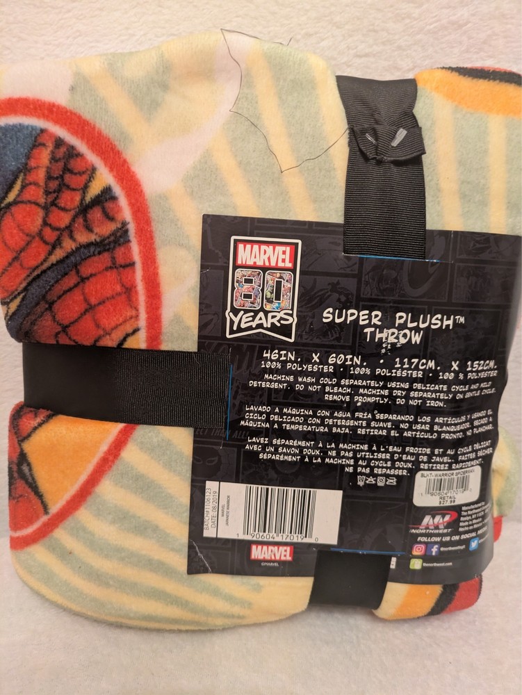 Marvel 80 years Spider-Man Super Plush Throw blanket.