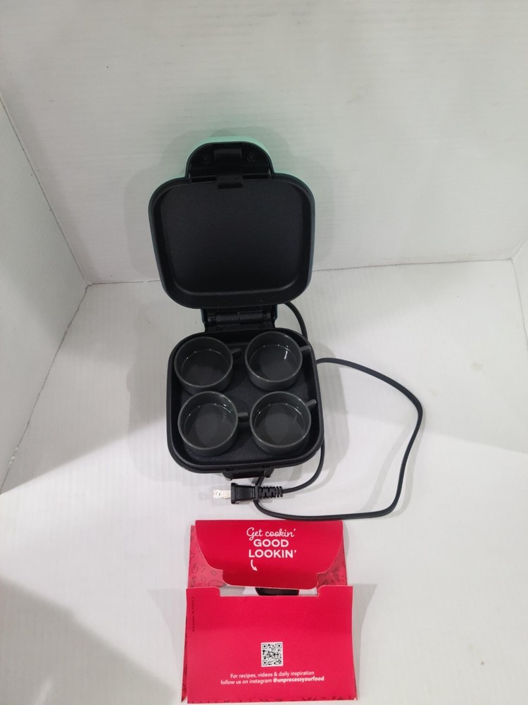 Dash D Deluxe Egg Bite Maker 4 Egg Bites Silicone Molds included.