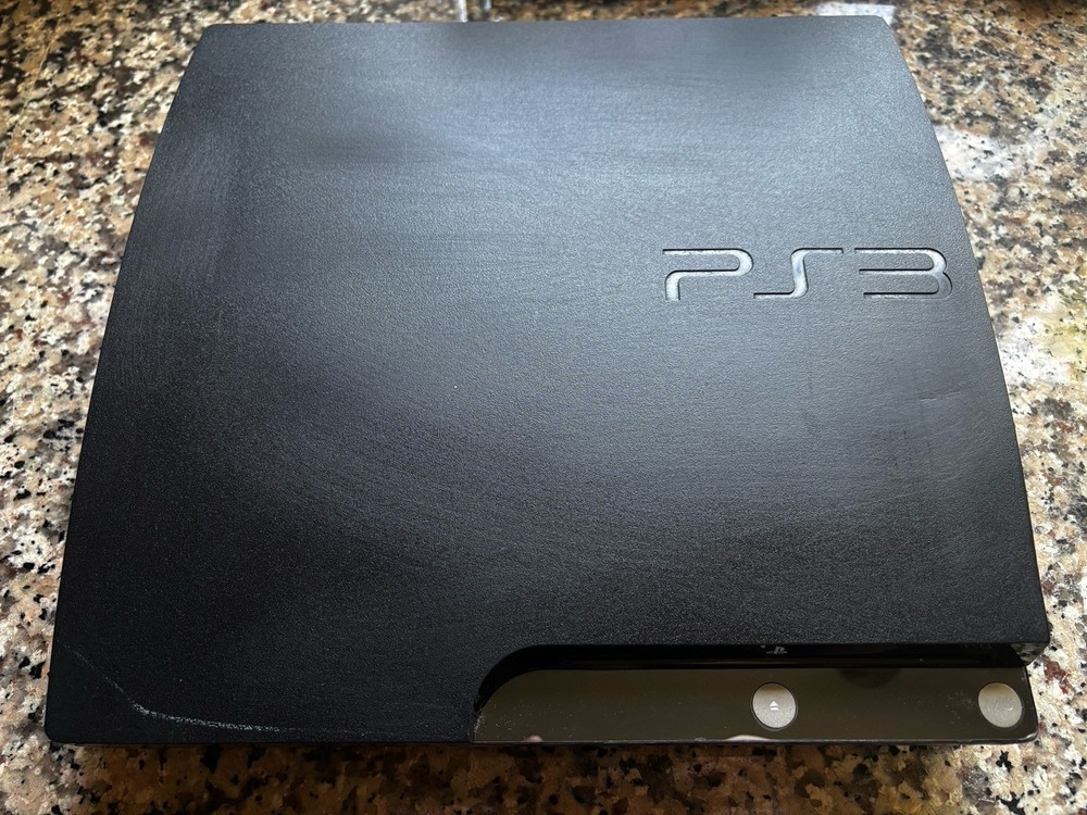 PS3 Slim + 1 Controller