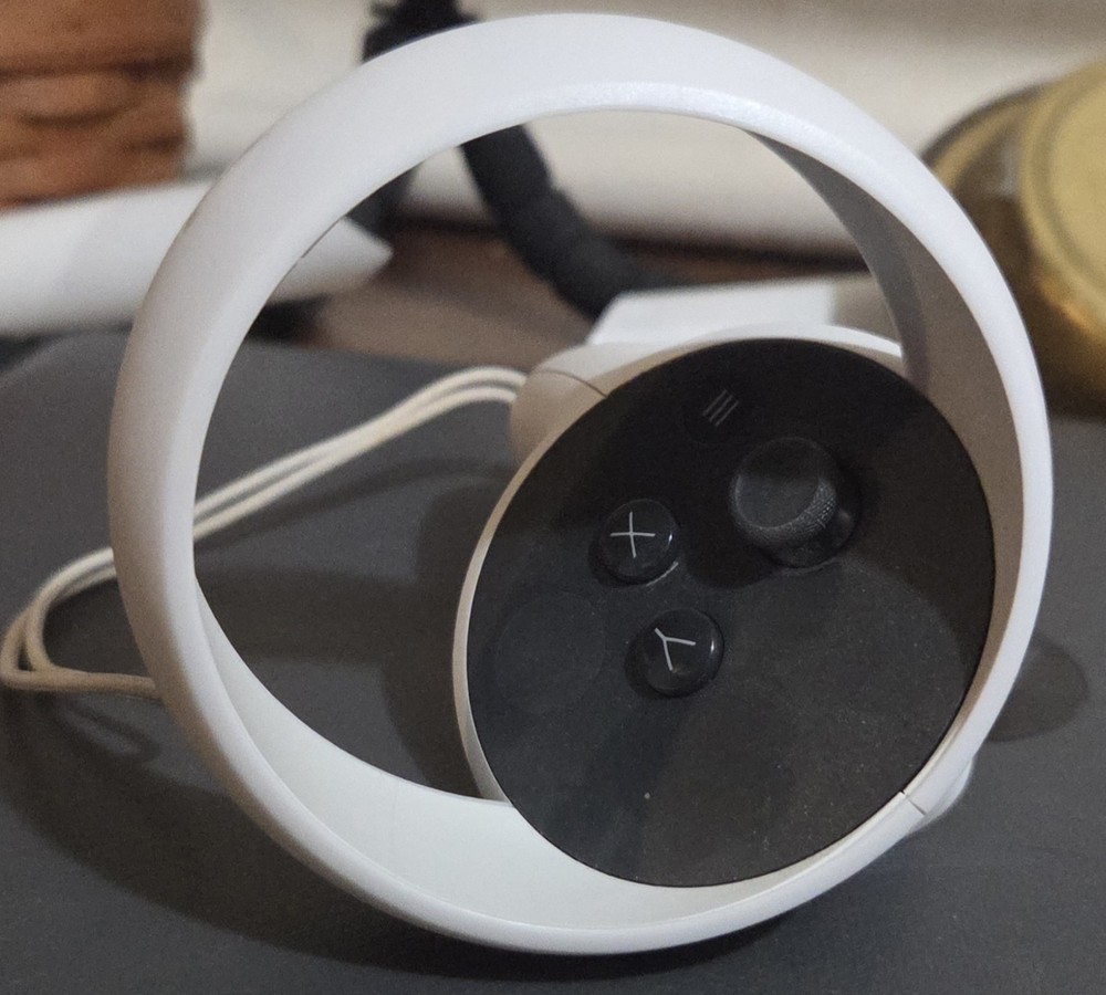 Meta Oculus Quest 2 Left Touch Controller White