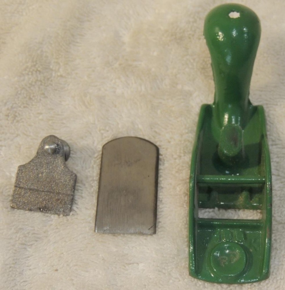 KUNZ Model 100 Green Squirrel Tail Plane