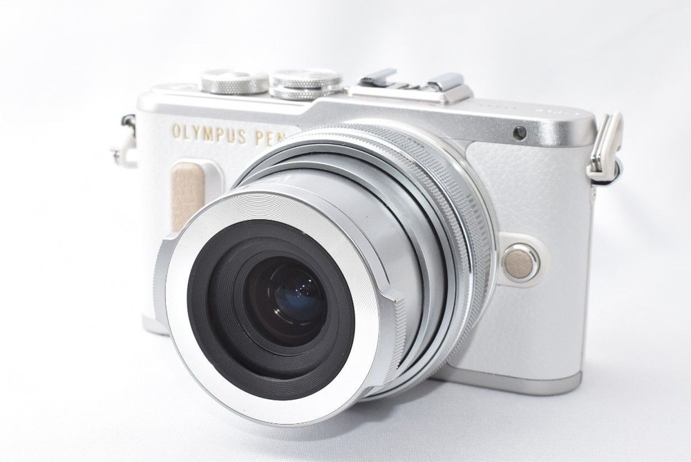 OLYMPUS PEN E-PL8 White Lens Kit