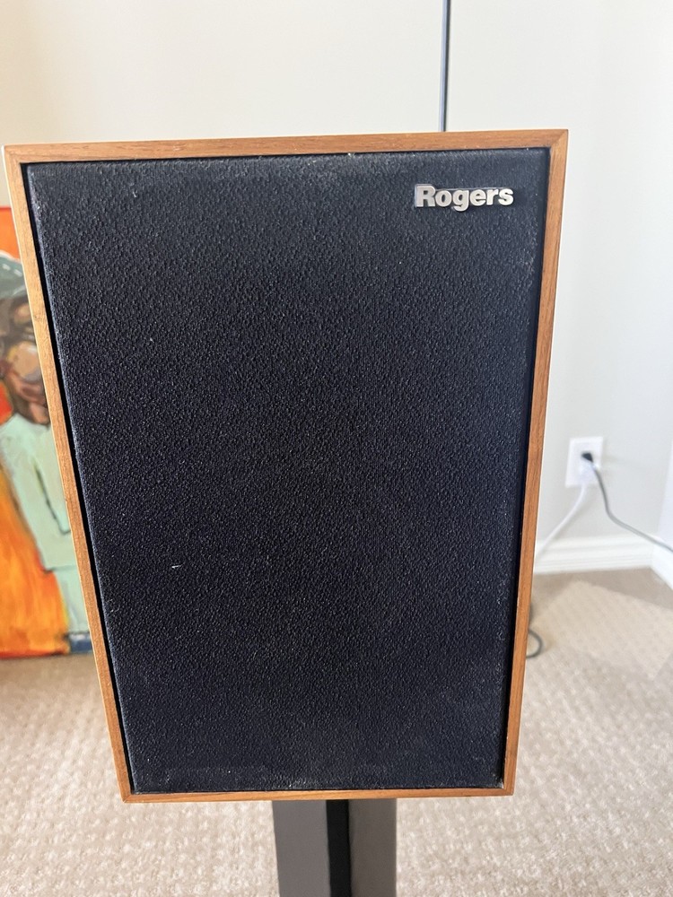 Rogers Speakers ls2 w/Stands
