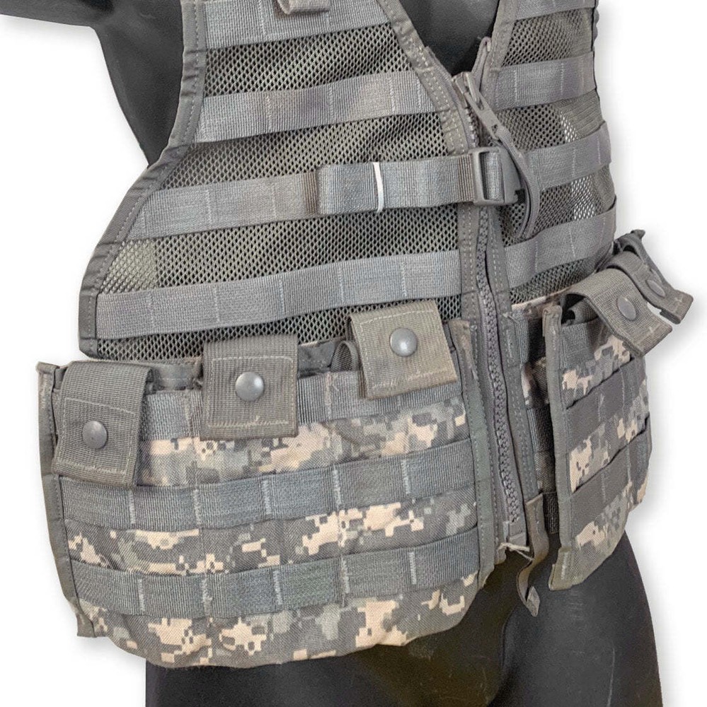 Fighting Load Carrier with 2 Pouches