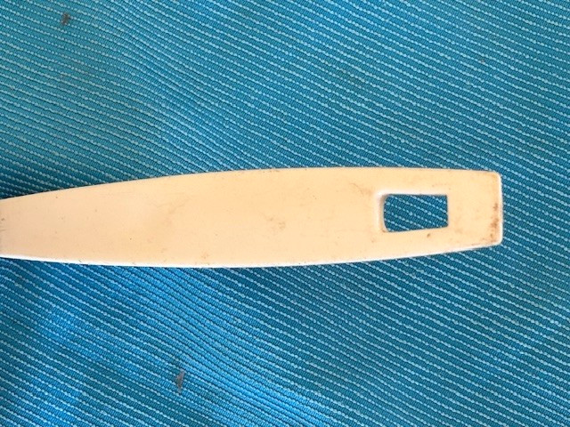 Vintage Ekco Metal Knife Sharpener Pull-Through White Plastic Handle VGUC