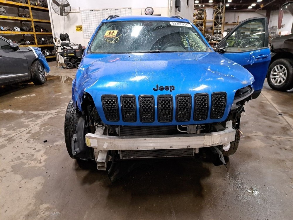 2020 Cherokee Camera/Projector Sku#4376421