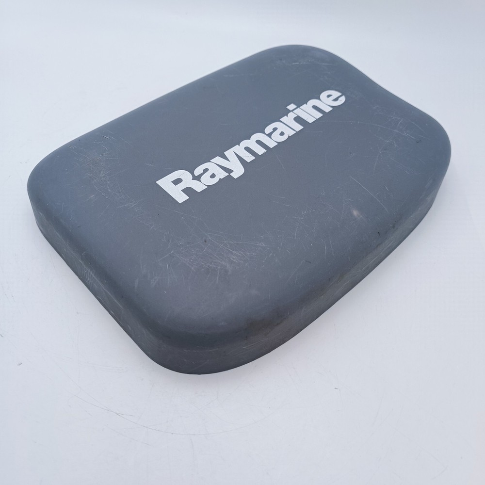 Raymarine A60 MFD Sonar Color Display Chartplotter GPS E33026 Navionics CF