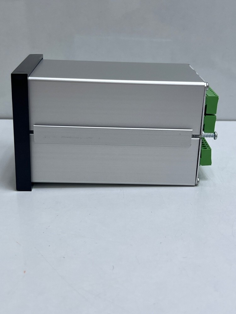 OMEGA CN606RTD3 TEMPERATURE CONTROLLER