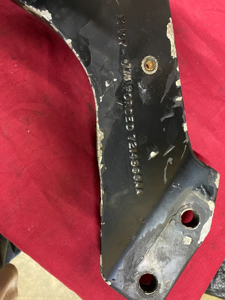 KENWORTH OEM FRONT ENGINE MOUNT K107 778 , HT 173866