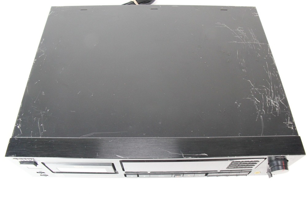 SONY DTC-700 Digital Audio Tape Deck DAT Powers On Untested