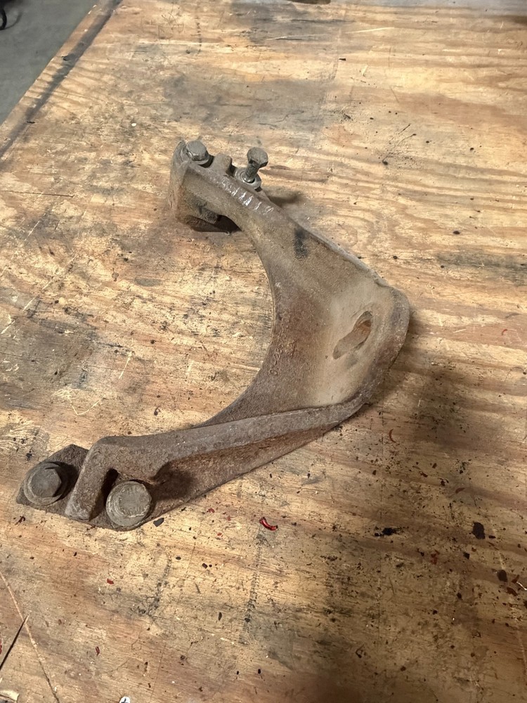 cummins engine mount oem 01-28575-000