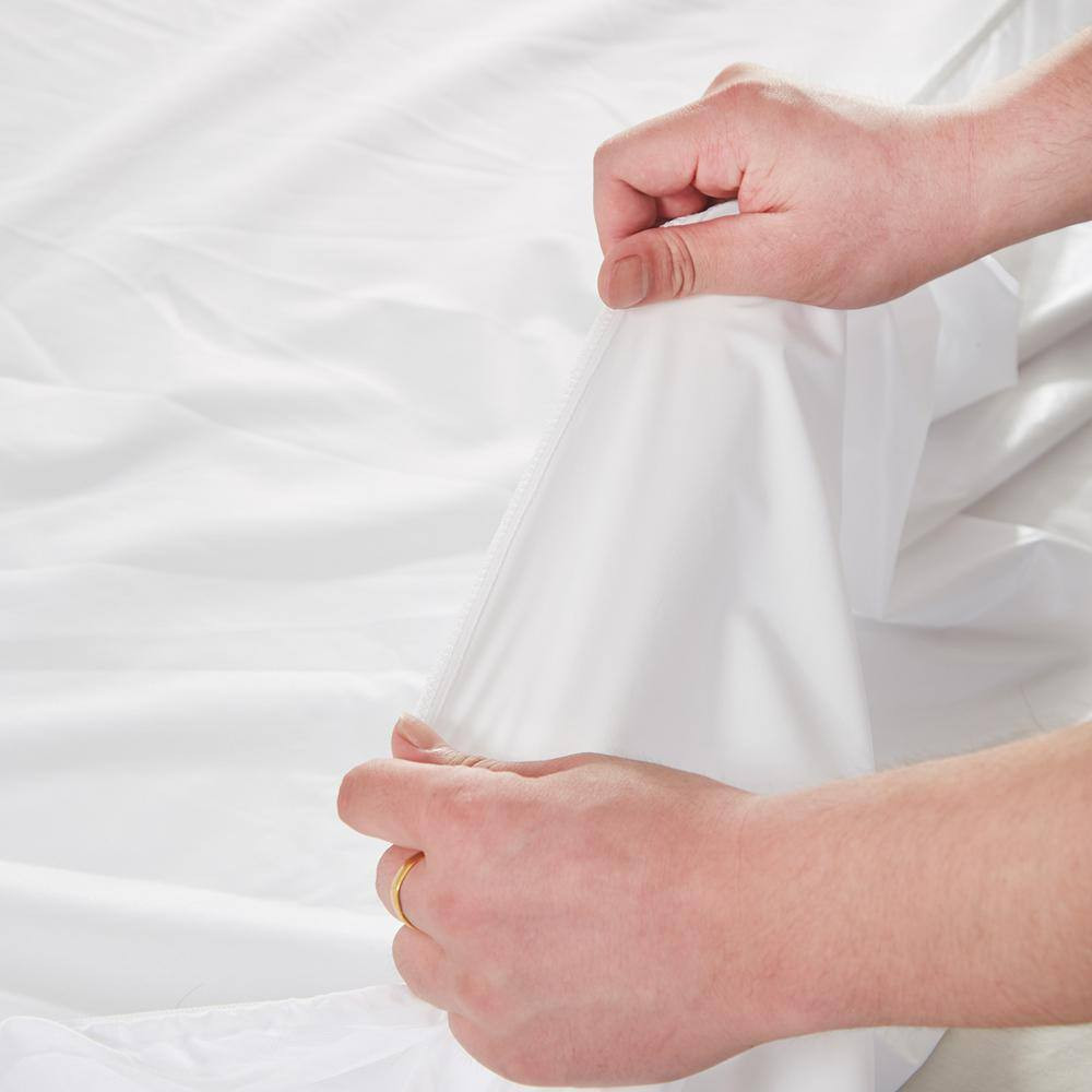 King Polyester Waterproof Mattress Protector, Bed Cover