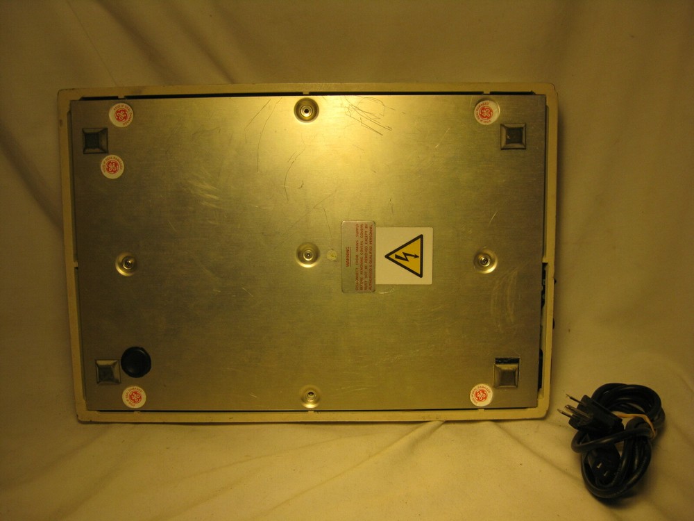 Wayne Kerr Automatic LCR Meter 4210 digital electronic test equipment *powers on