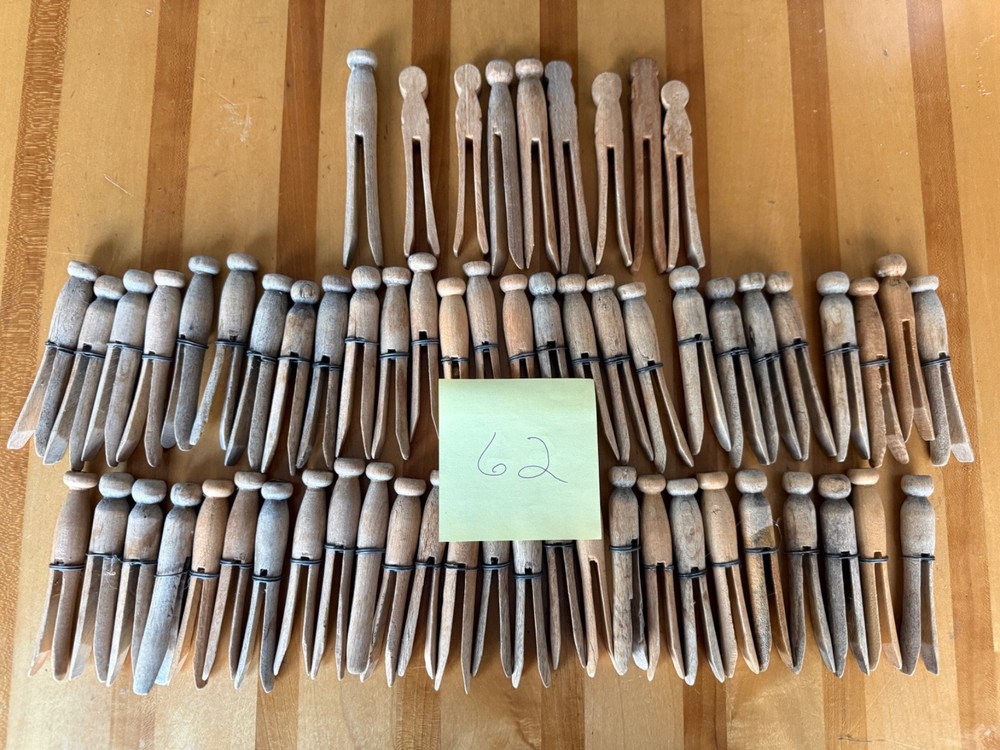 VINTAGES CLOTHES PINS - 62