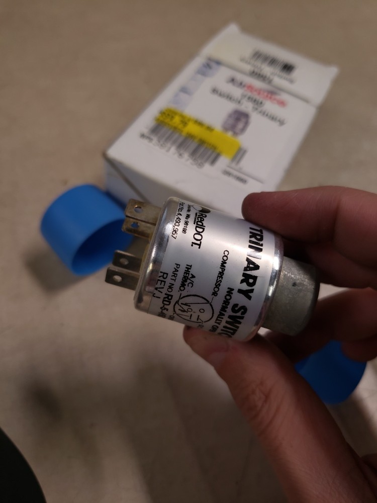 AirSource Trinary Pressure Air Switch 1560