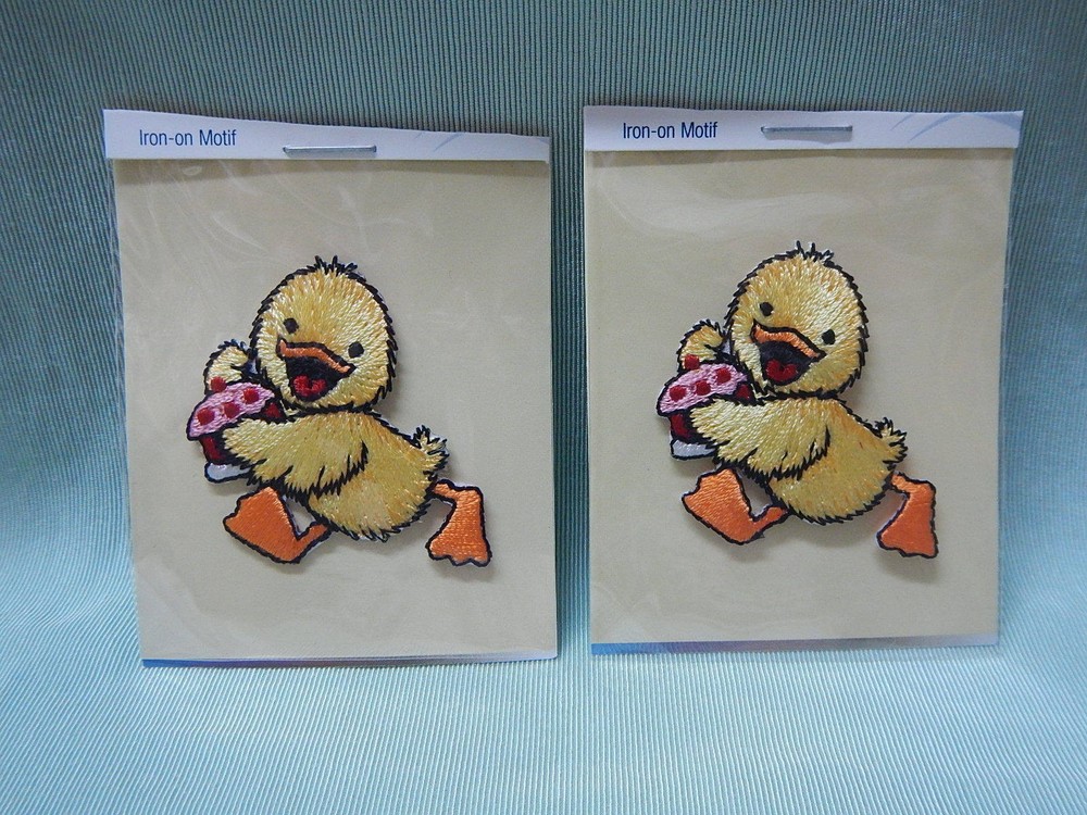 Duck Motif with Cupcake x 2 (444)